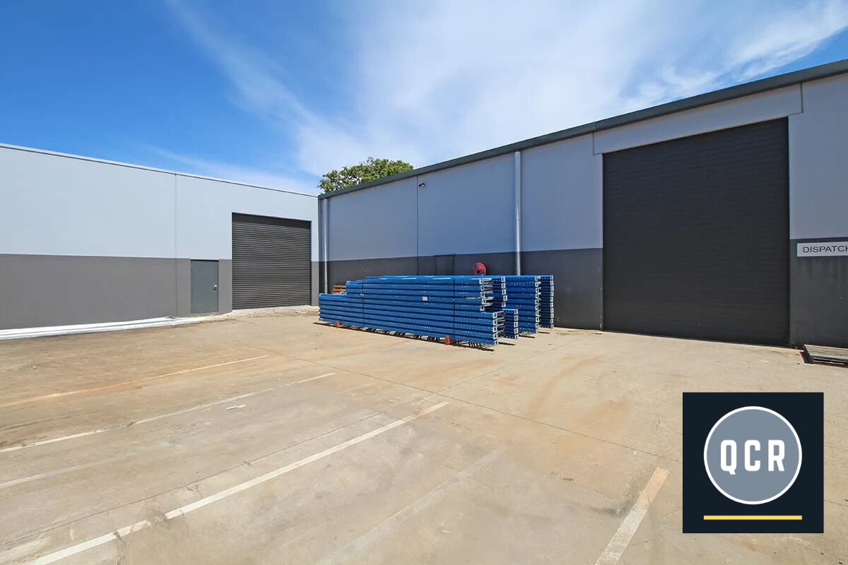 Freestanding Industrial Warehouse/ Showroom