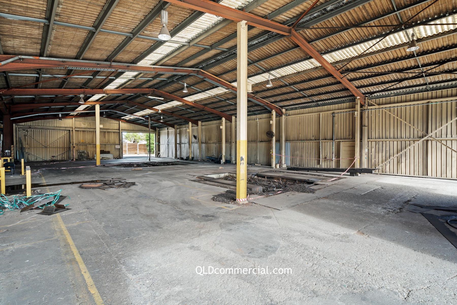 Multiple Warehouses & Hardstand