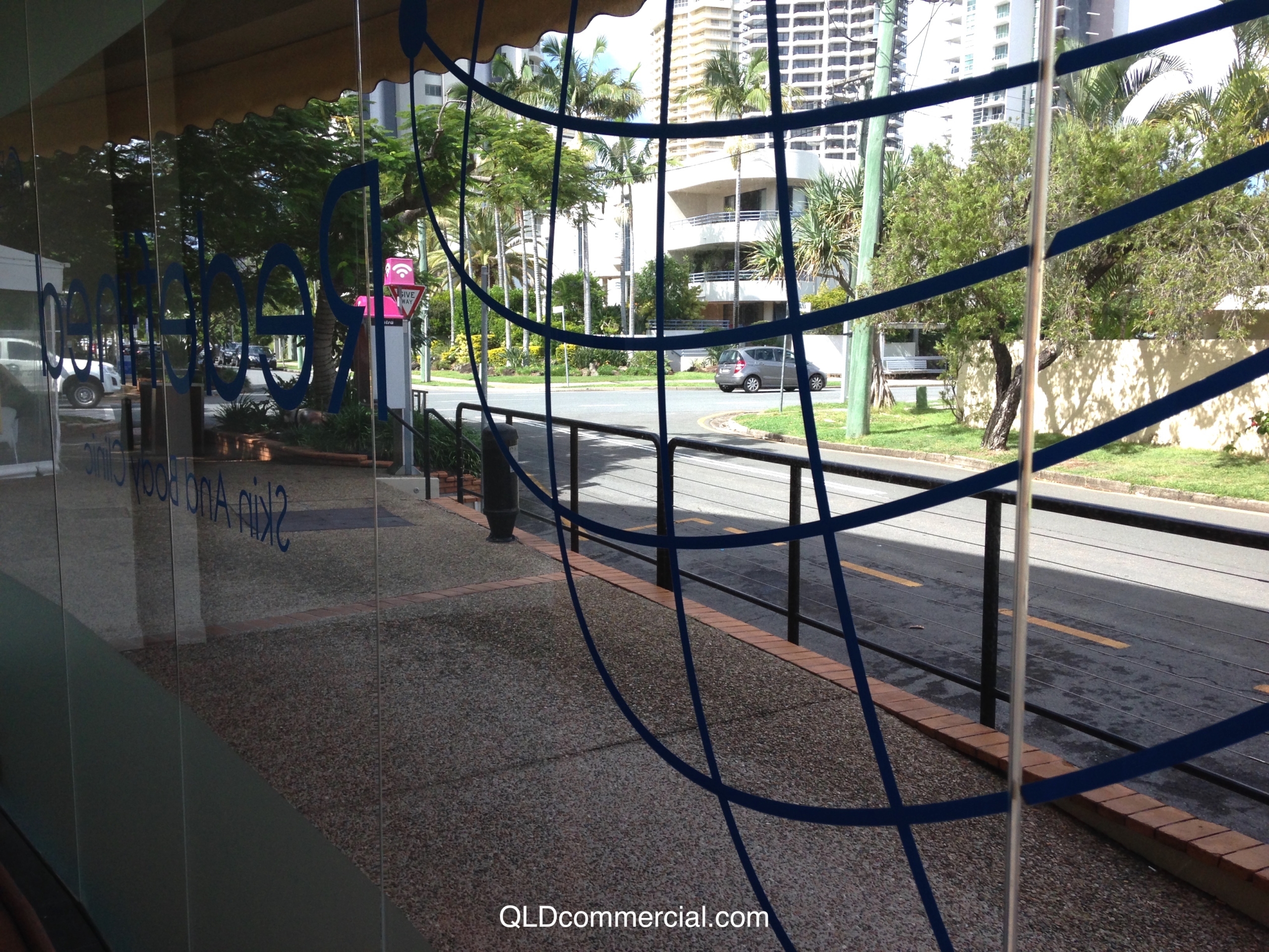 uc-16 Professional Office Suites – Street Level