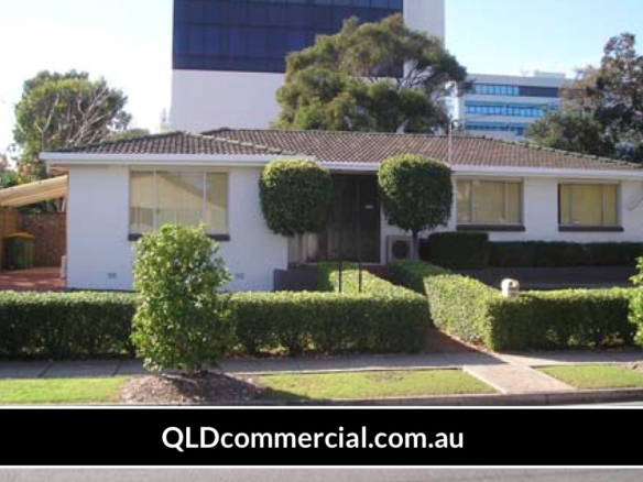 Free-Standing Commercial House/ Office